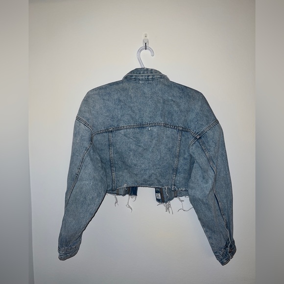 ZARA Cropped Denim Jacket - XS - Great Condition - Picture 3 of 3